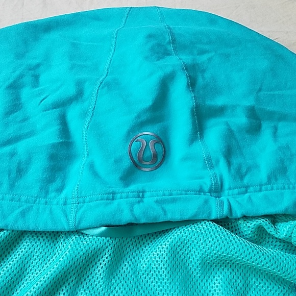 Gently Used Lululemon Short Hooded Sweater - Picture 5 of 5